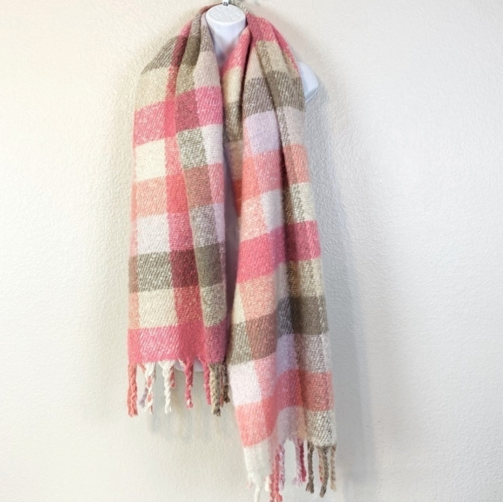 Sale: Womens GAP Brushed Fringe Scarf